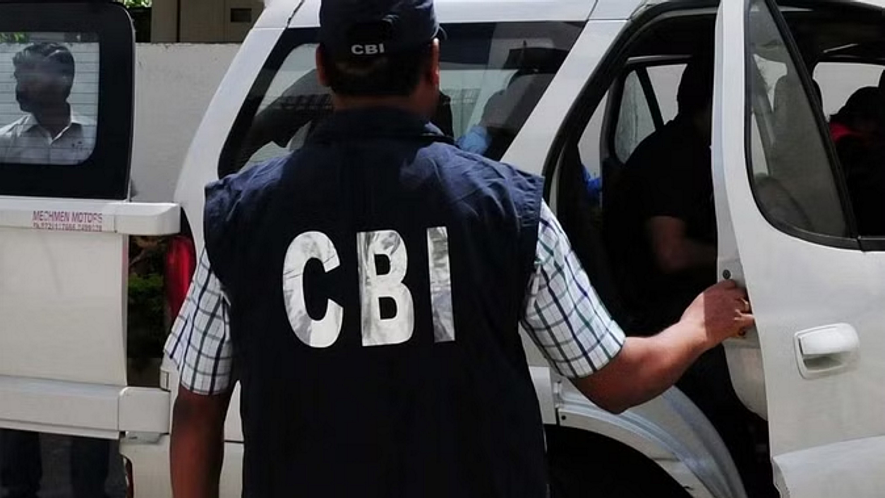 हत्या के दोषी भगोड़े को यूएई से पकड़कर भारत लाई सीबीआई