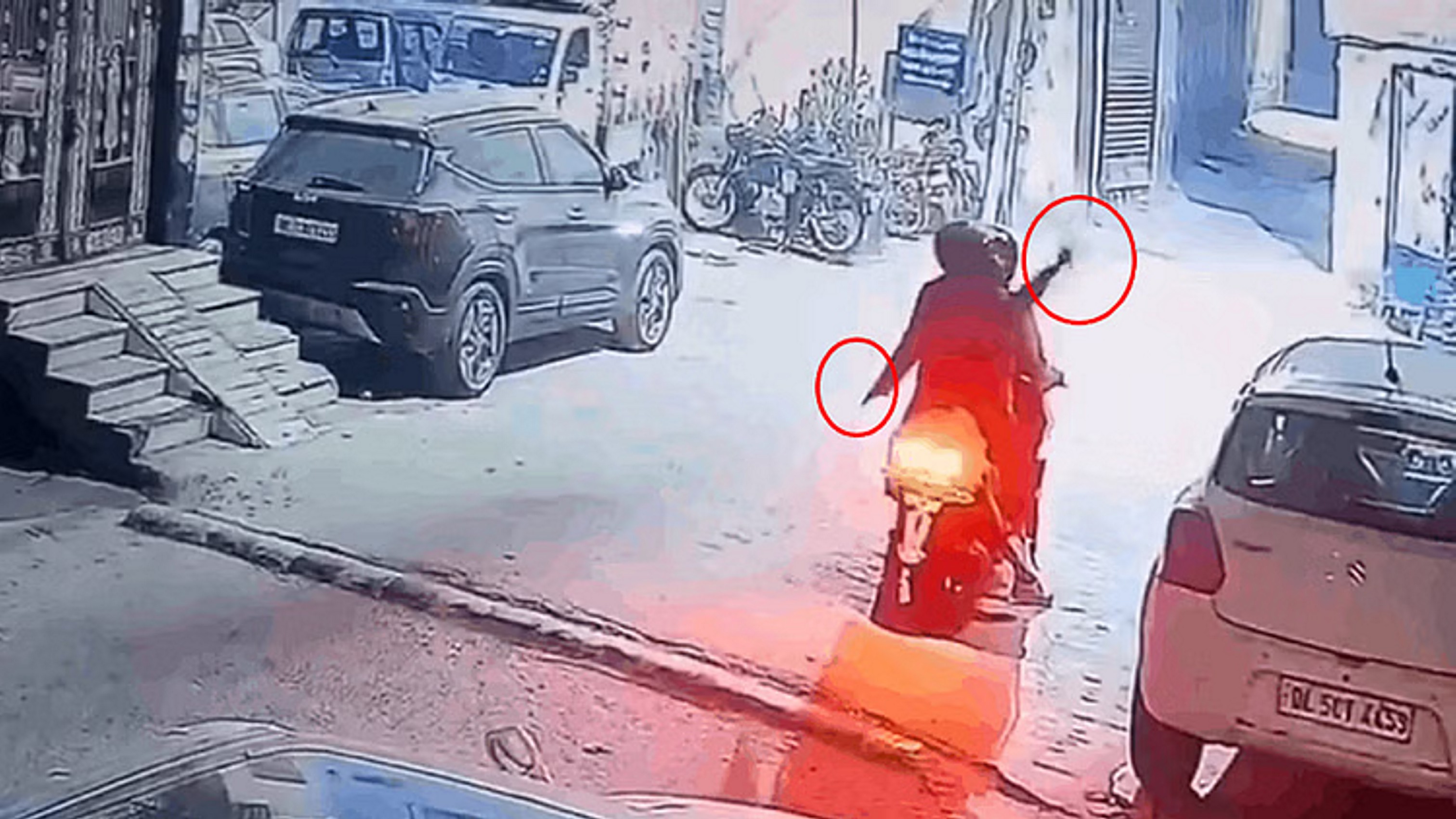 बदमाशों ने घर के बाहर की कई राउंड फायरिंग, वीडियो वायरल; एक्शन में आई पुलिस