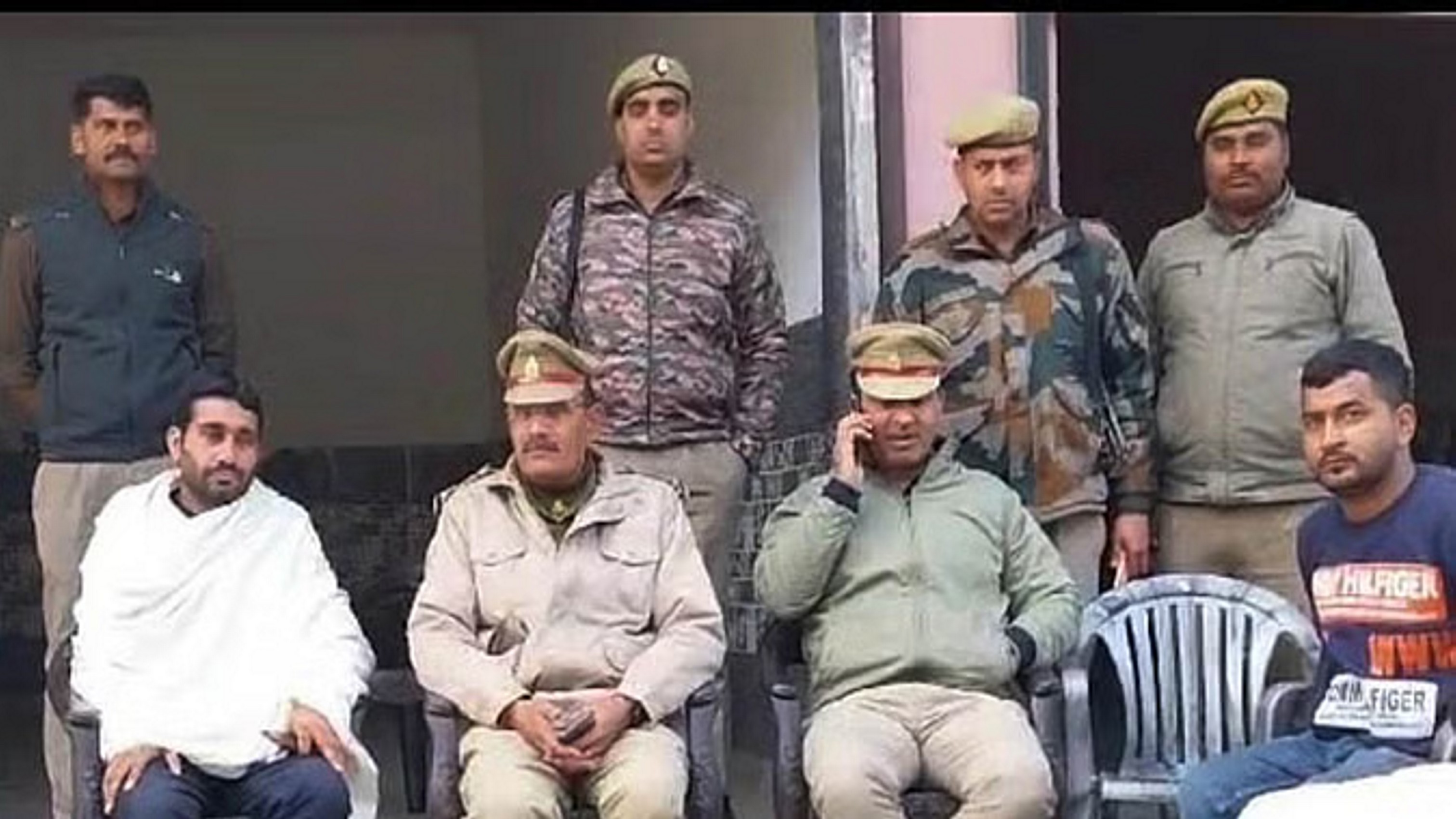 दिल्ली कूच को लेकर पुलिस अलर्ट, किसान नेताओं को घरों में किया नजरबंद