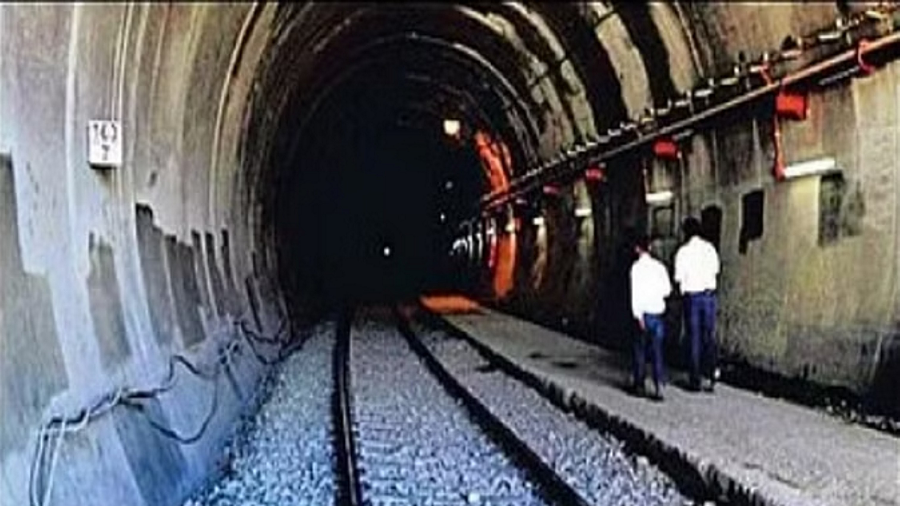कश्मीर से अब सिर्फ 63 किमी दूर रेल लाइन, संगलदान से कटड़ा तक निर्माण कार्य तेज