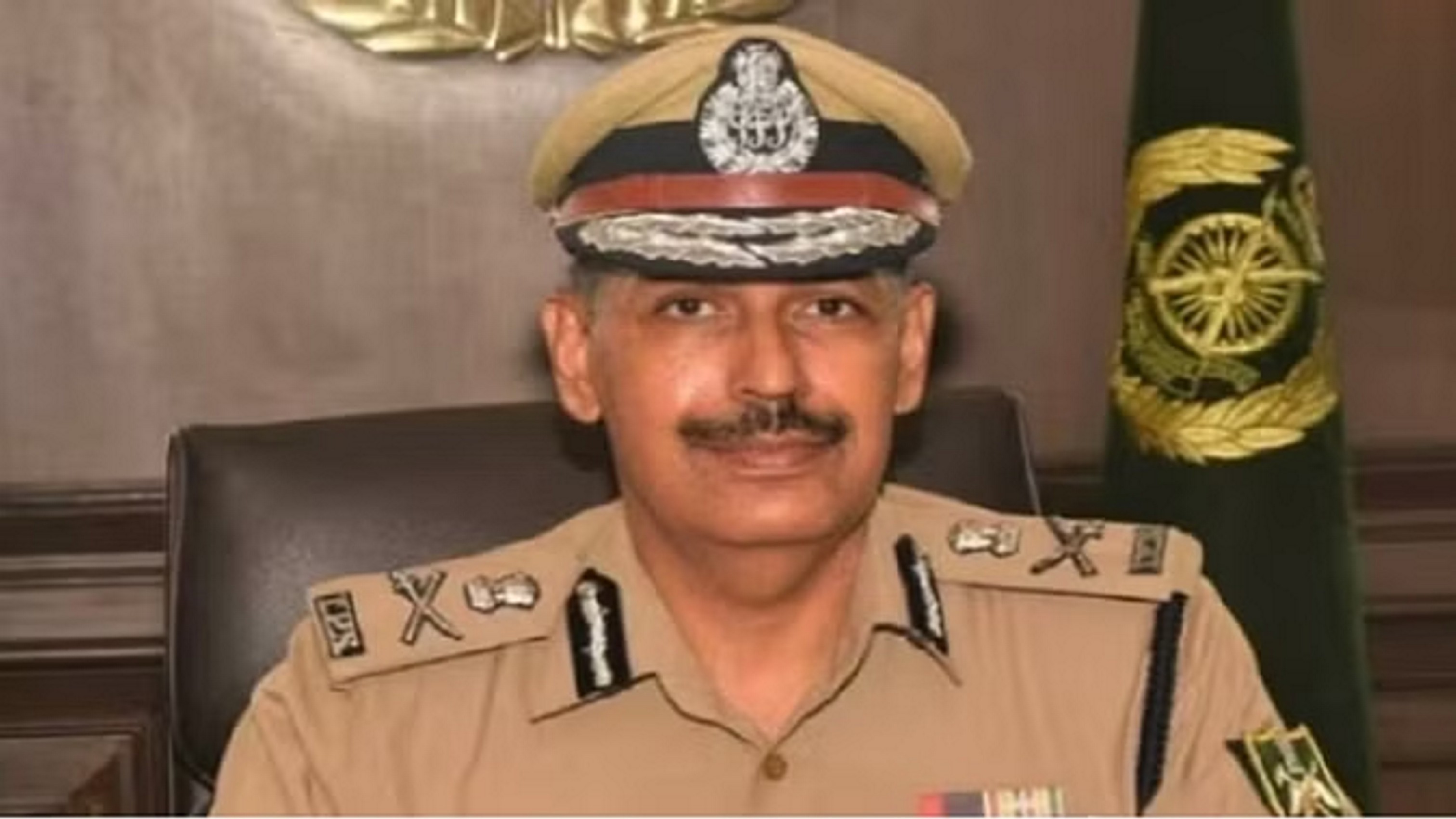10 लाख रुपये जब्त करने से पहले आयकर टीम को बुलाना होगा: दिल्ली पुलिस आयुक्त