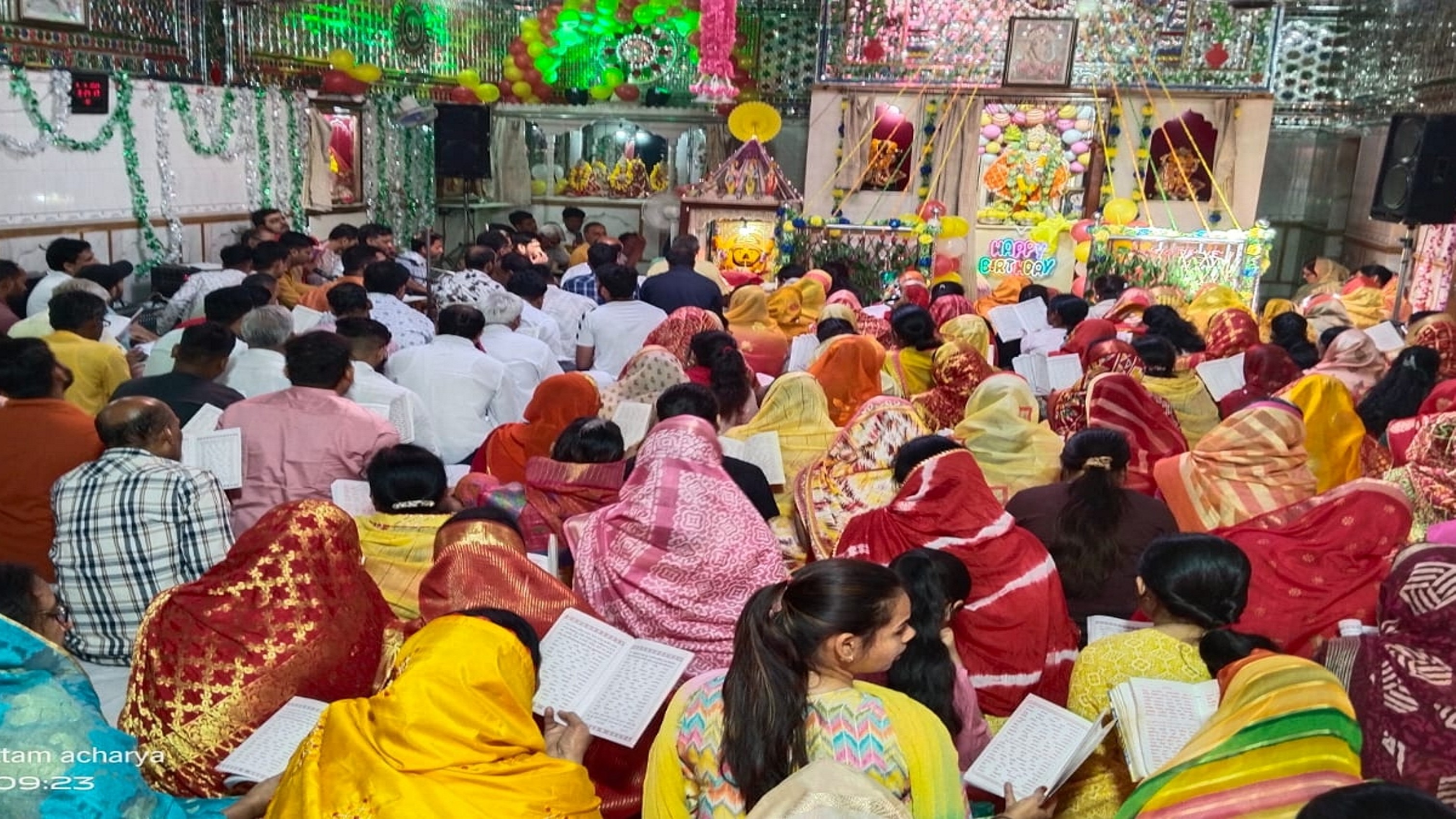 हनुमान मंदिरों में लगा भक्तों का तांता, बजरंगबली के जयकारों से गूंज उठी राजधानी