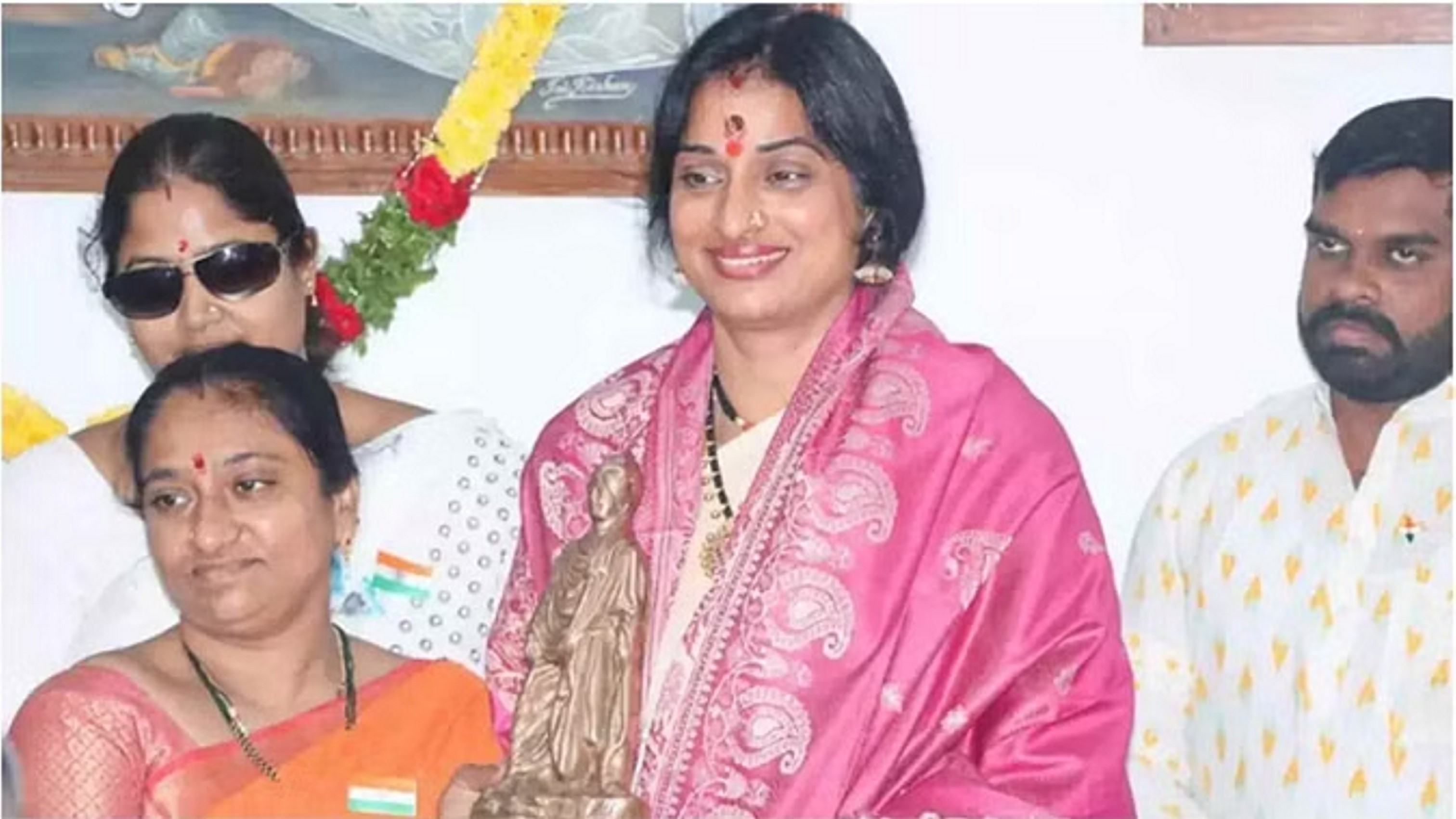 भाजपा नेता माधवी लता को CRPF की 'वाई+' श्रेणी की सुरक्षा