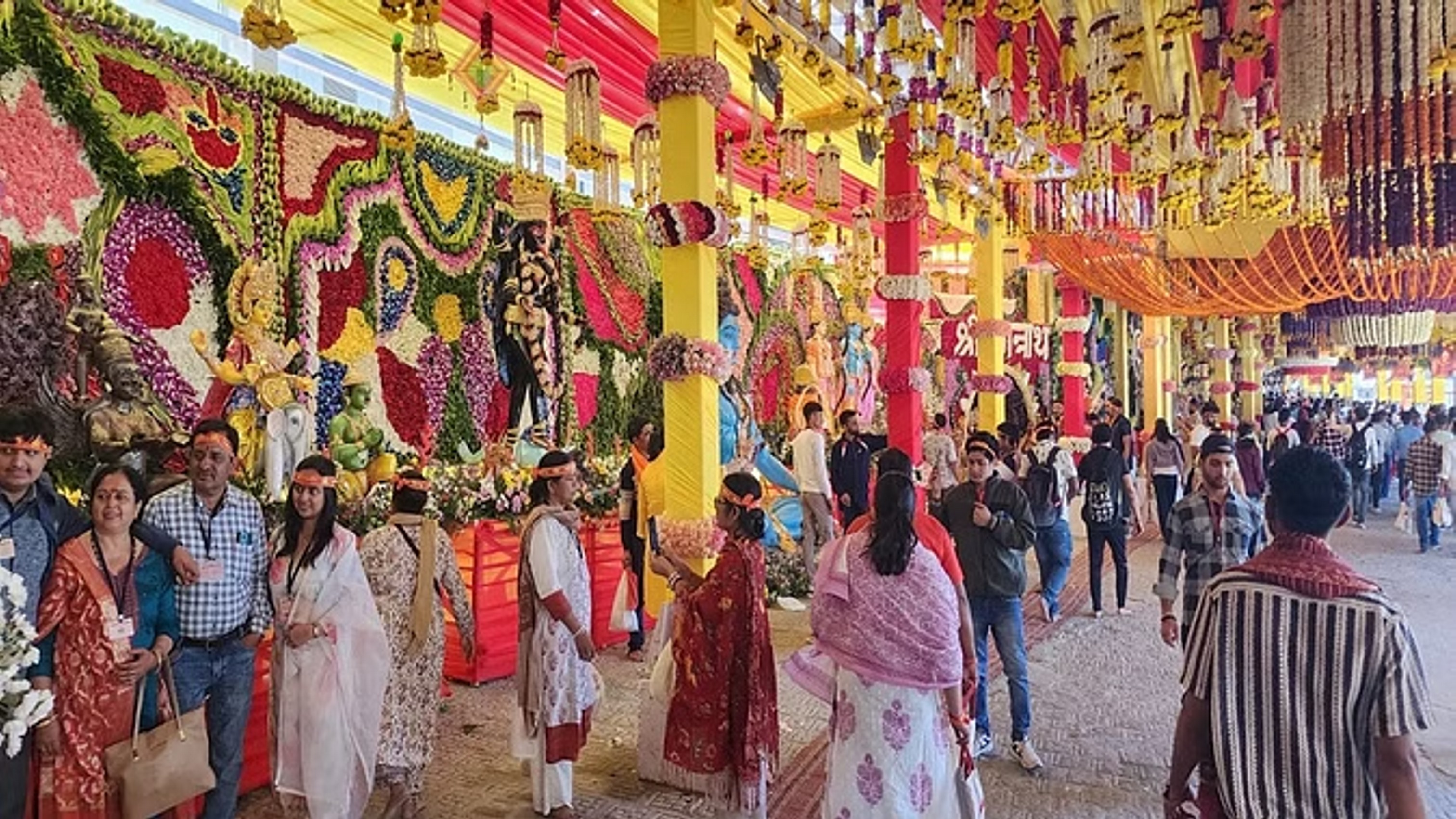 पहले नवरात्र मां वैष्णो के दरबार में 35 हजार श्रद्धालु नतमस्तक