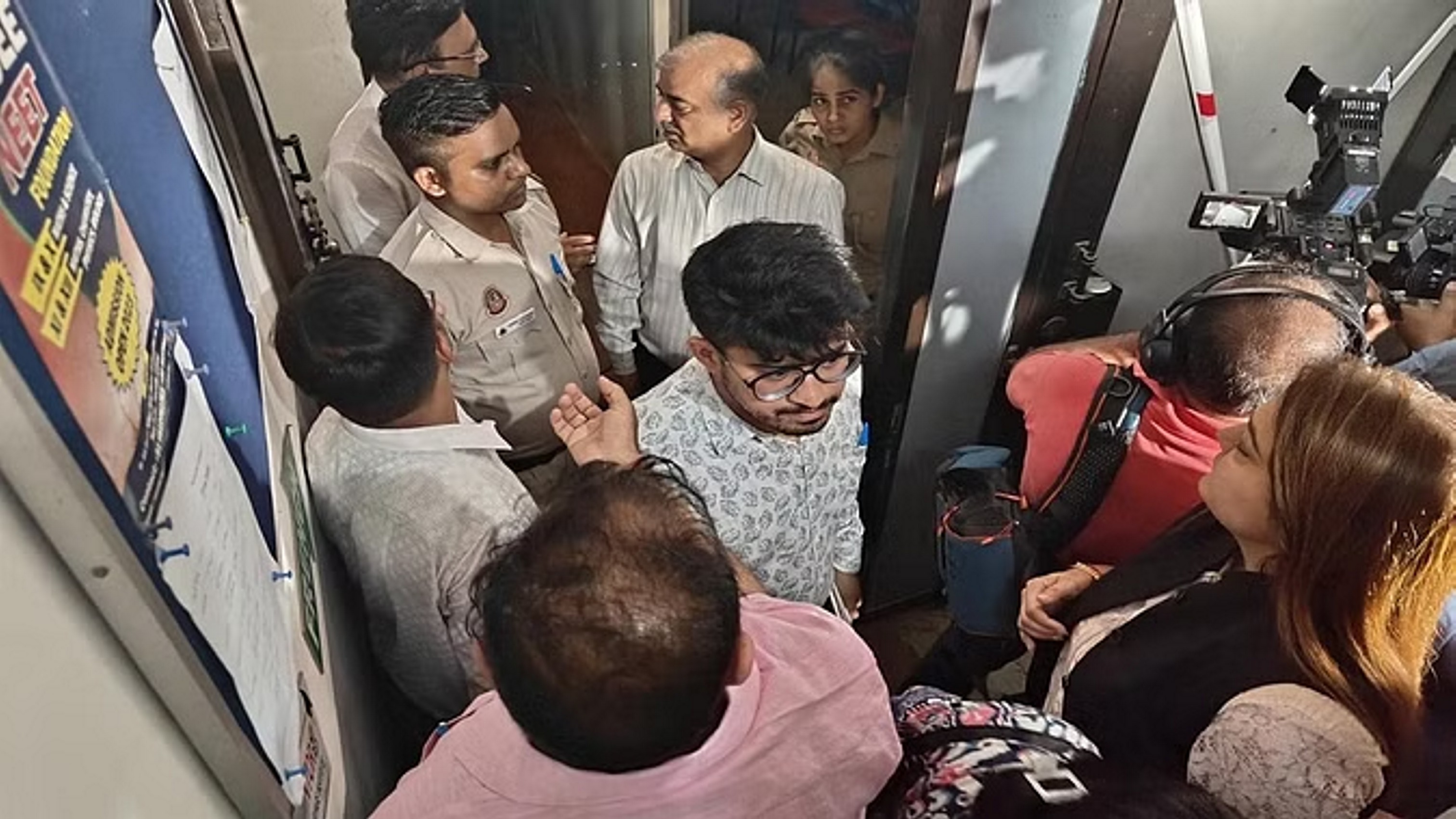नौ कोचिंग सेंटर्स के बेसमेंट सील, तालाबंदी के लिए मेयर शैली ओबराय उतरीं मैदान में