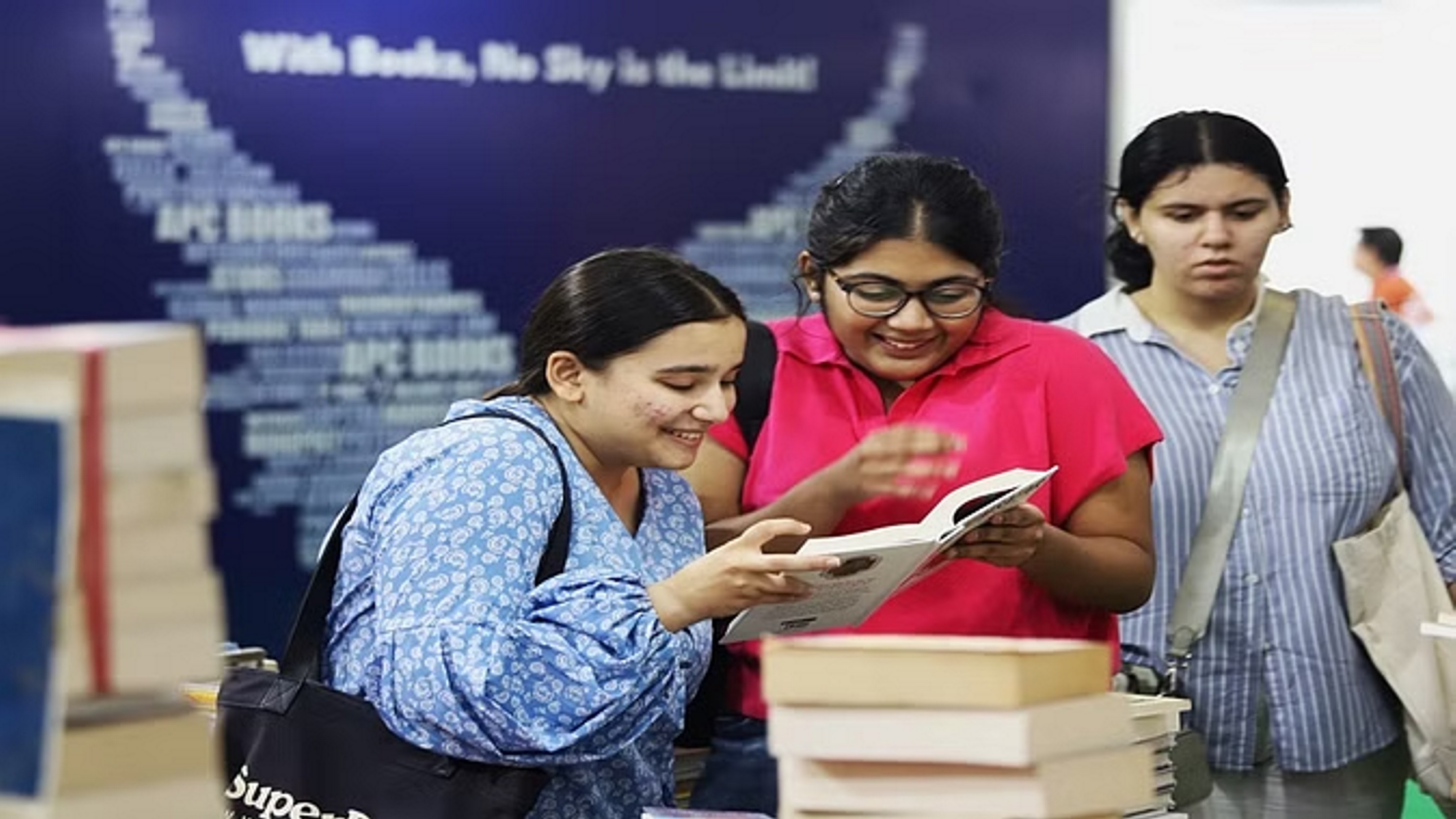 धार्मिक, योग और बाल कथाएं बनीं पहली पसंद, प्रगति मैदान में रविवार तक चलेगा पुस्तक मेला