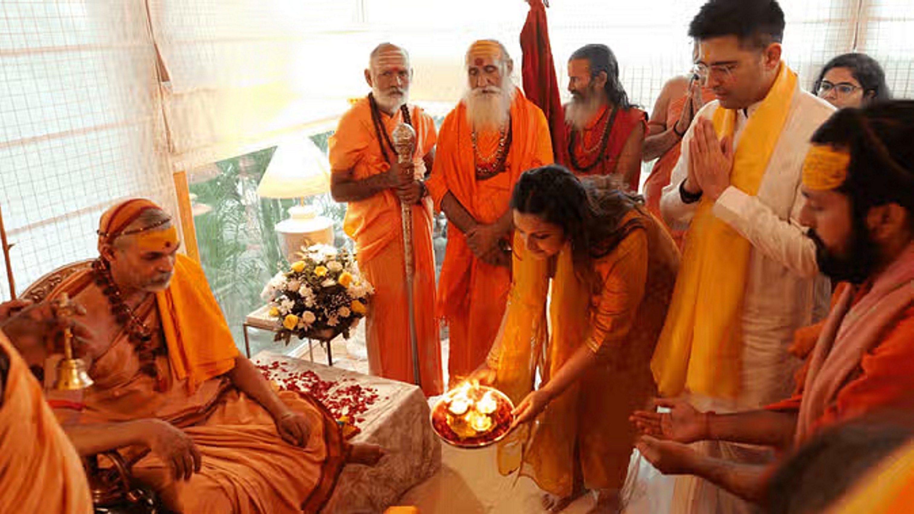 AAP सांसद राघव चड्ढा के आवास पर पहुंचे स्वामी अविमुक्तेश्वरानंद