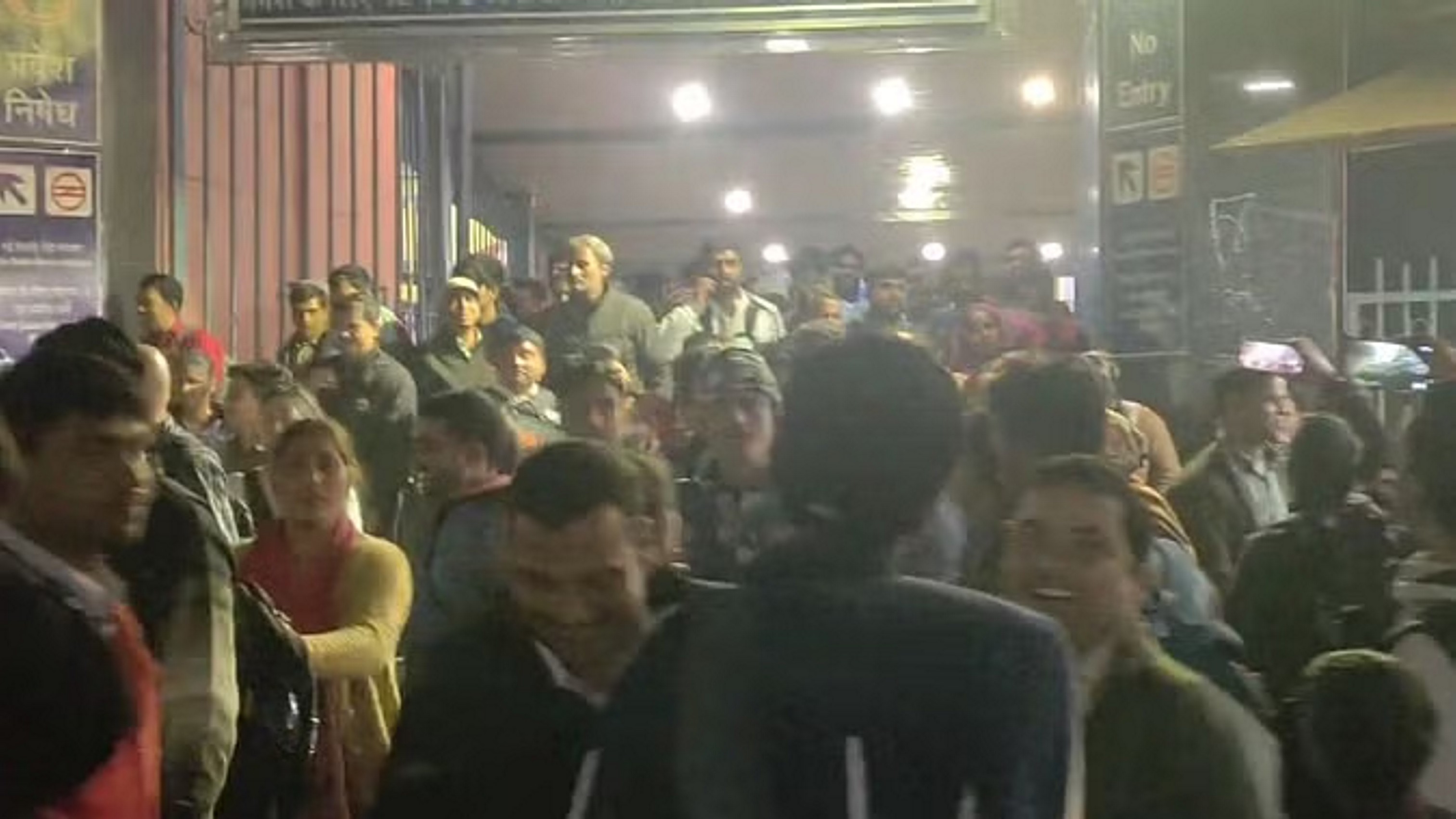 रेलवे का तंत्र विफल, भीड़ का अंदाजा नहीं लगा पाए अधिकारी