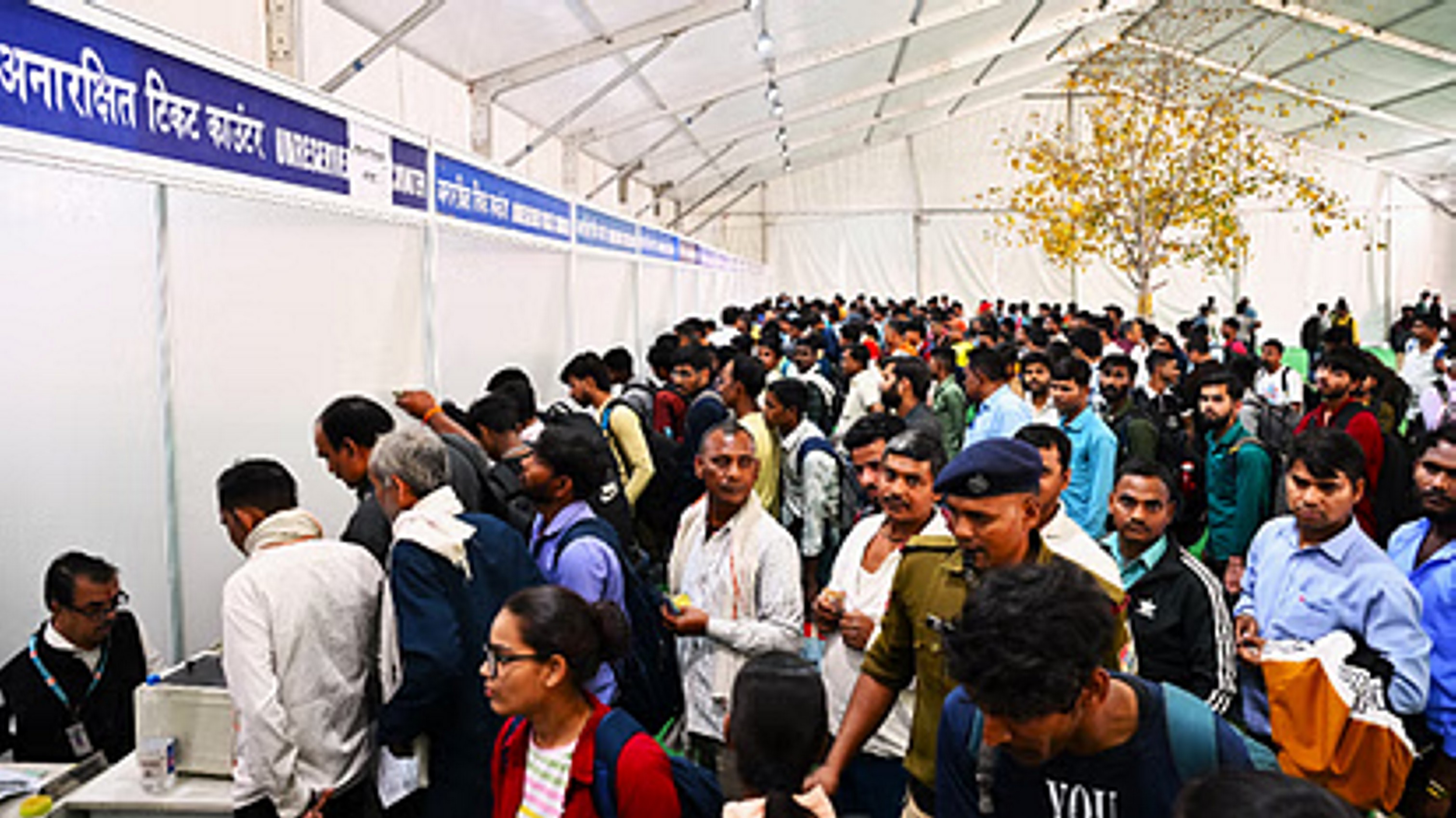 भीड़ से निपटने को तैयार दिल्ली रेलवे