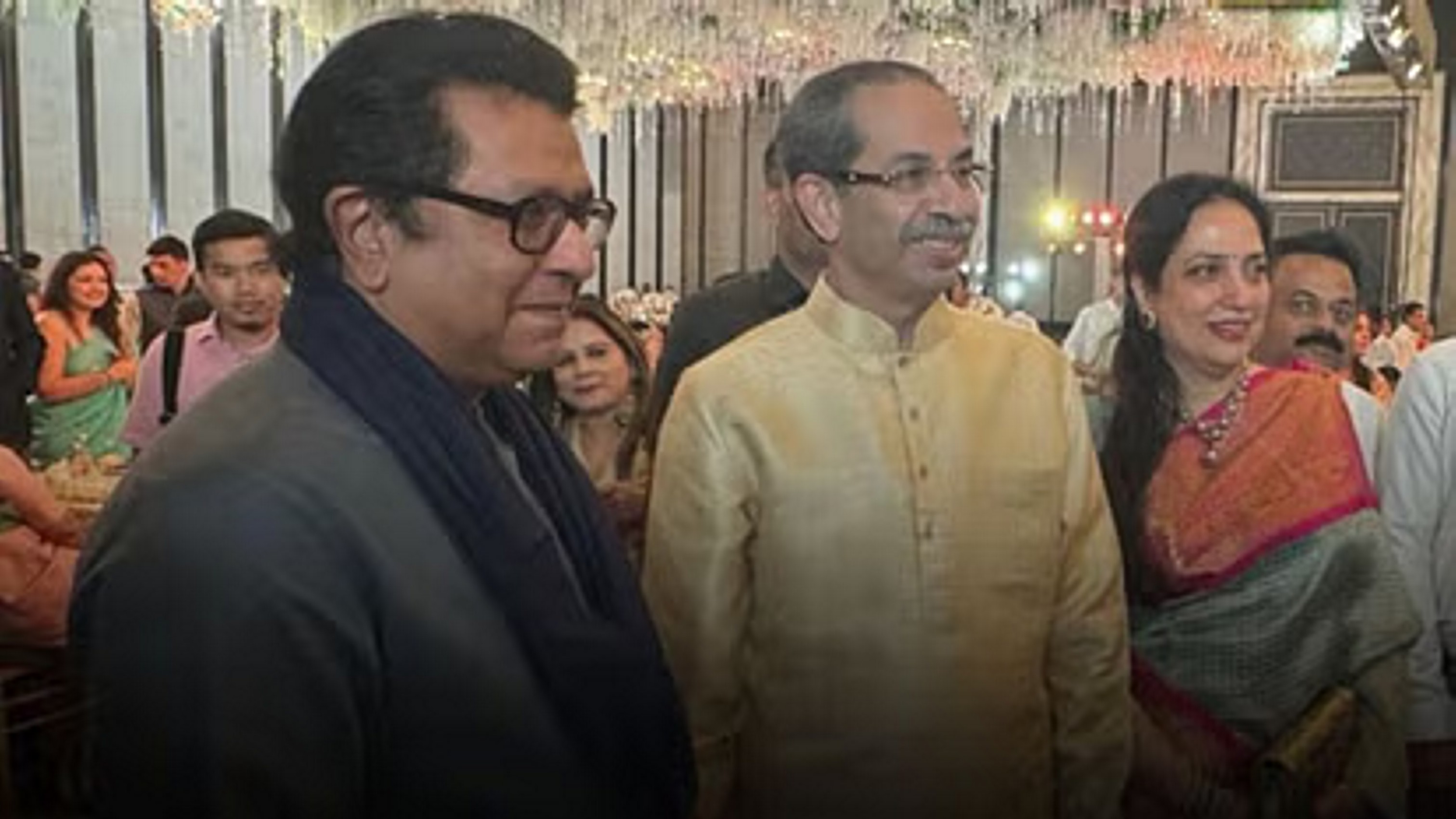 नगर निगम चुनावों से पहले राज ठाकरे और उद्धव ठाकरे की मुलाकात