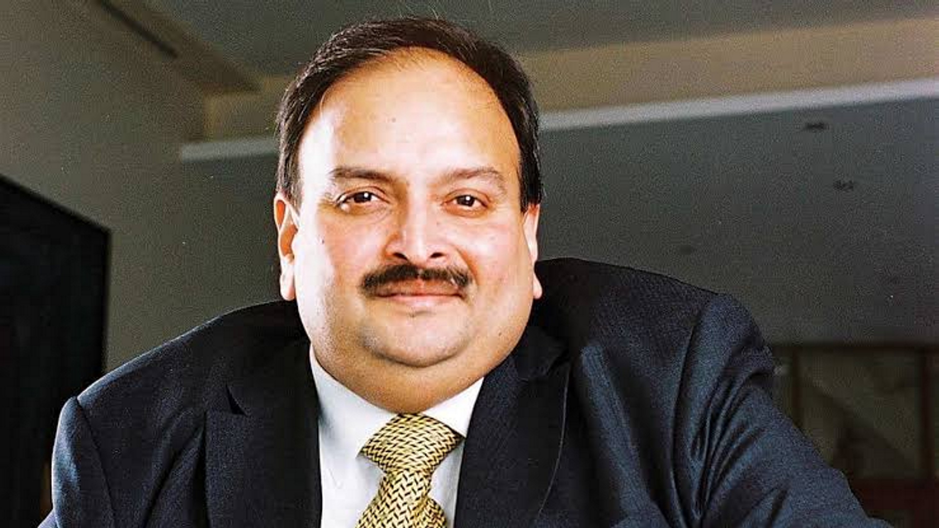 बेल्जियम में पत्नी के साथ रह रहा है भगोड़ा बिजनेसमैन मेहुल चोकसी