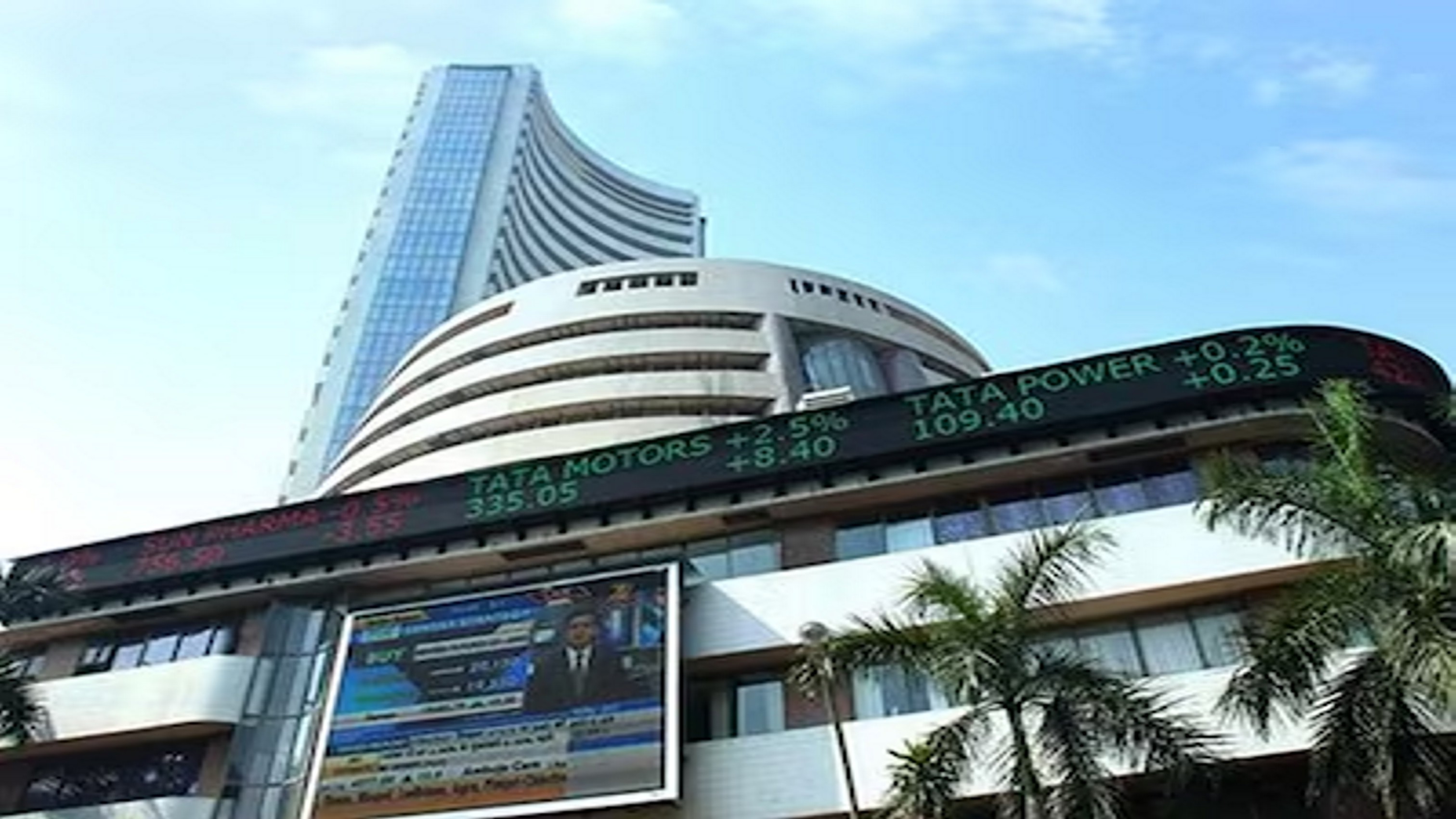 भारी उछाल के साथ खुला शेयर बाजार; सेंसेक्स 500 अंक तक चढ़ा