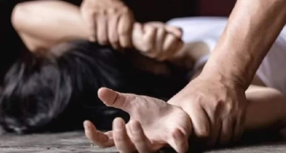 70 वर्षीय वृद्धा से दुष्कर्म