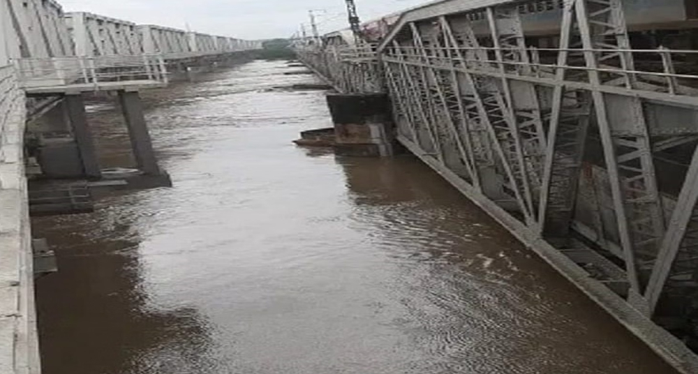 यमुना में डूबने से तीन दोस्तों की मौत
