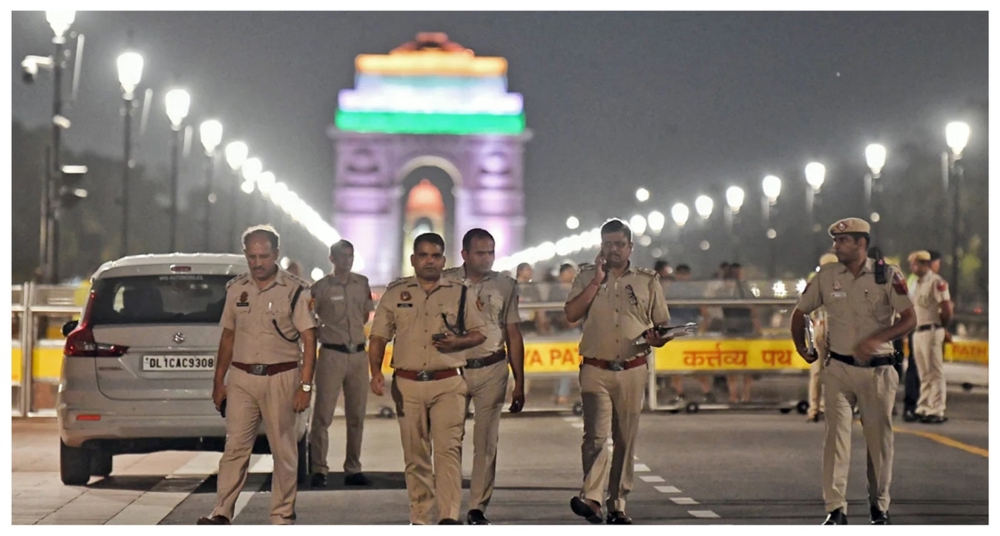 दिल्ली में हाई अलर्ट, मुख्यालय में 10 राज्यों की पुलिस के साथ बनाई गई सुरक्षा रणनीति